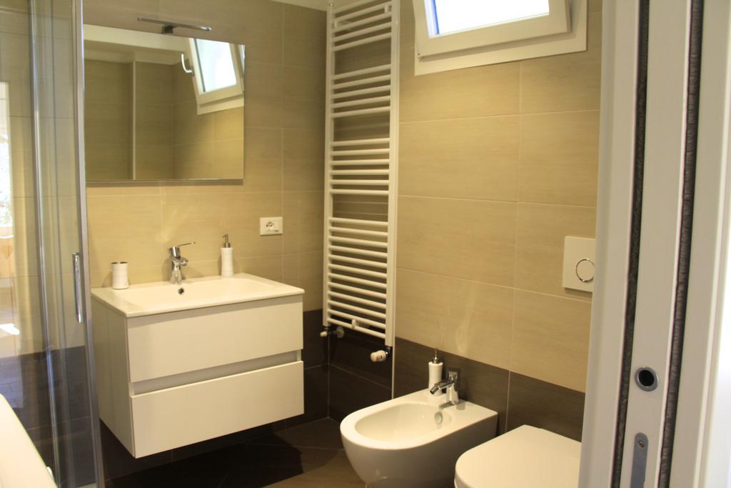 Domus Helios Villa เลวิโกแตร์เม ภายนอก รูปภาพ
