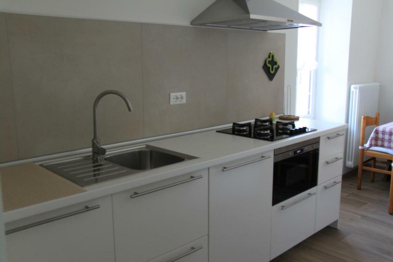 Domus Helios Villa เลวิโกแตร์เม ภายนอก รูปภาพ