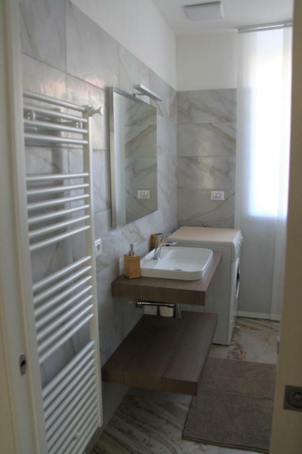 Domus Helios Villa เลวิโกแตร์เม ภายนอก รูปภาพ