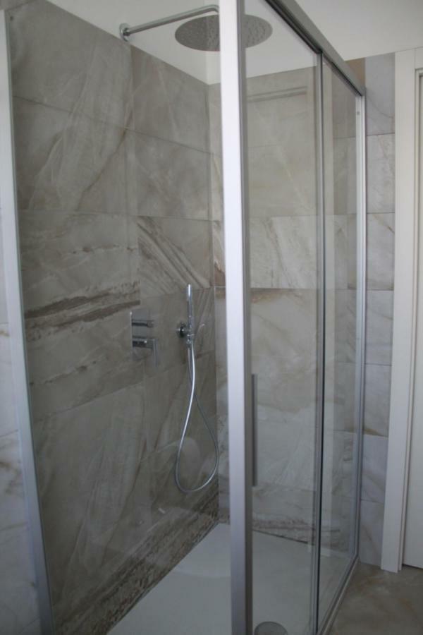 Domus Helios Villa เลวิโกแตร์เม ภายนอก รูปภาพ